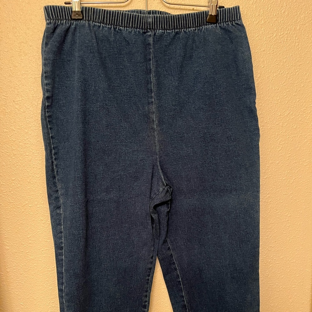 Ladies Capri’s